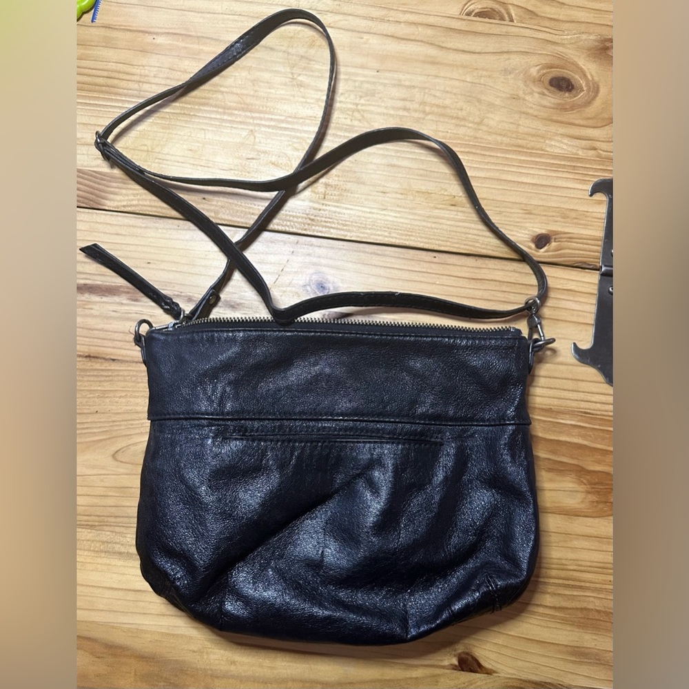 The Sak small leather crossbody Black Good preloved condition 007